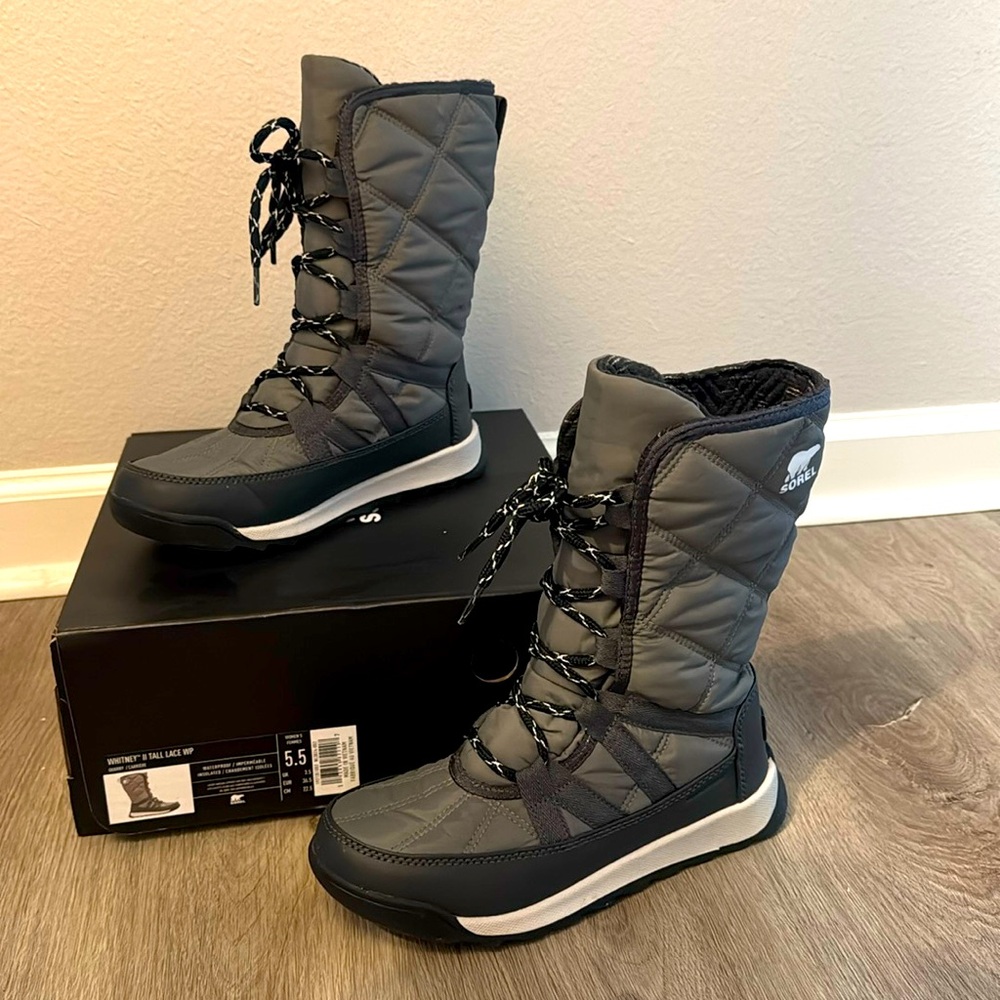 SOREL SNOW BOOTS